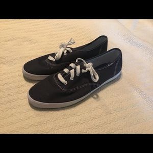 KEDS Navy Classic Sneakers Women’s Size 8